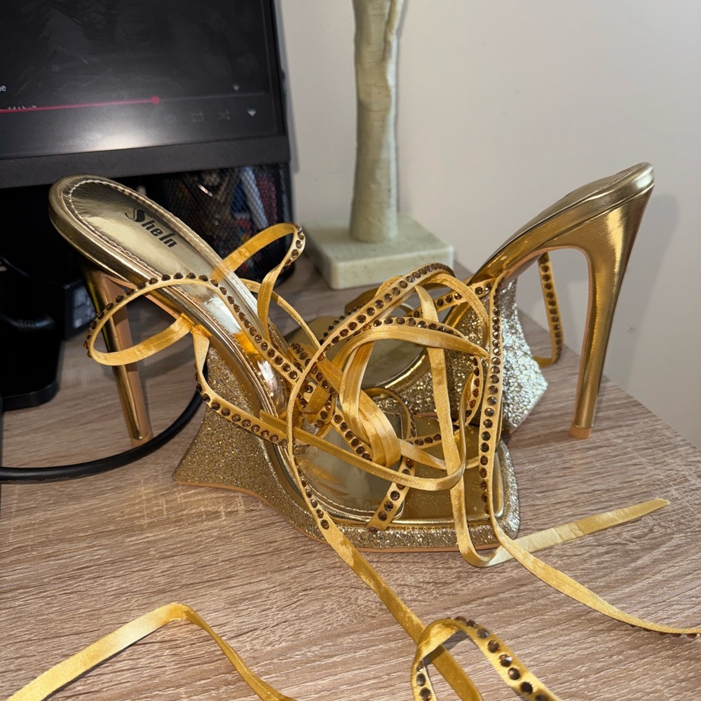 Stellah Gold Strappy Heels